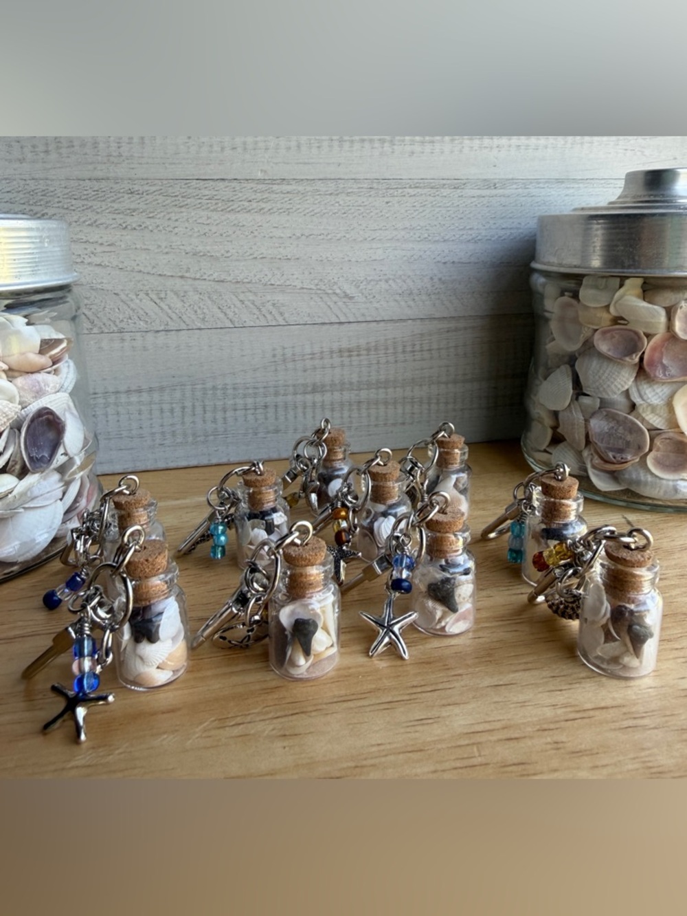 Set of 5 Mini Glass Jars w/Shells & Shark Teeth Bag Charm Keychain – Handmade - Picture 2 of 5